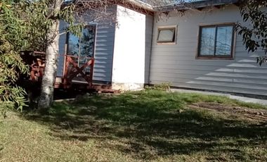 Pucón, vendo parcela 5000 m2  con dos cabañas, cercana al centro