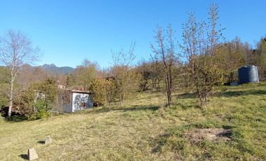 Pucón, vendo parcela 5000 m2  con dos cabañas, cercana al centro
