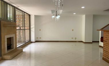44773 Casa en arriendo en el sector Aves Maria
