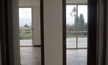 CASA DE VENTA DE 3 DORMITORIOS, TUMBACO, LA MORITA,  ECUADOR QUITO $265.000