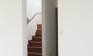 CASA DE VENTA DE 3 DORMITORIOS, TUMBACO, LA MORITA,  ECUADOR QUITO $265.000