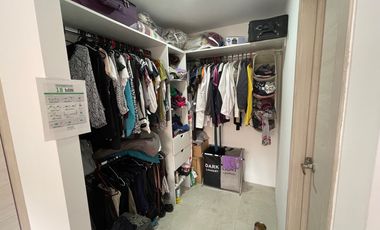 En venta casa en Urb. La Joya en Topacio de Estreno.