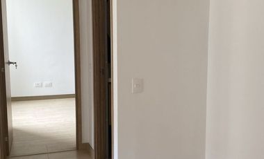 Arrienda apartamento 71m2 en Prado Veraniego, 3 habitaciones, 2 baños