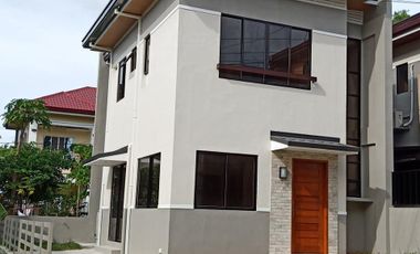 4 Bedroom House and Lot for Sale in Mandaue City near Grandmall Basak and walking distance to Hiway