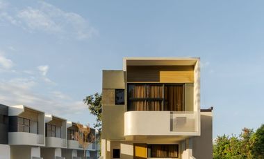 Up For Grabs: Best Offer at TRAVEO RESIDENCES San Mateo – Premium 3-Bedroom w/2T&B & Parking Space 2-Storey Townhouse with Low DP & Bank Financing!