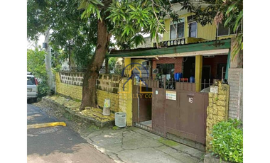 Lot for Sale with Old house in Project 8, Quezon City