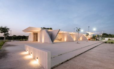 Terrenos Residenciales en venta a minutos de Mérida y Puerto Progreso, con excelentes amenidades