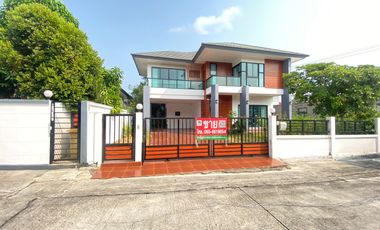 2-storey detached house for sale, 72 square meters, Nara Villa Village Shady atmosphere, convenient transportation, near Phayun Beach, Ban Chang District, Rayong Province