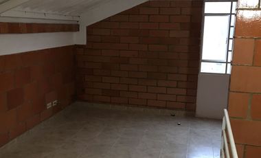 vendo linda casa re modelada en portal del nogal soacha