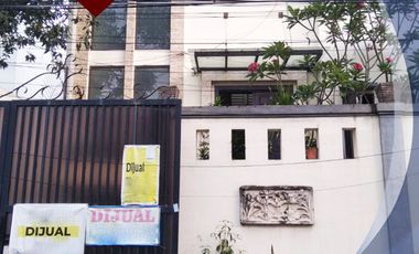 Rumah 2 Lantai di Jl. Asia Baru Raya, Kebon Jeruk, Jakarta Barat