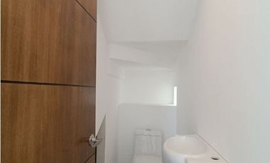 $2,700,000.00 ESTRENE MODERNA, DOBLE PORTÓN ELÉCTRICO,2 RECÁMARAS, 2 1/2 BAÑOS Y 2 GARAGES