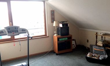 Vendemos amplio departamento dúplex a pasos de la Av. Alemania