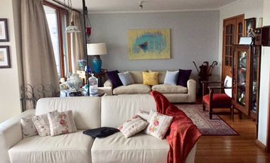 Vendemos amplio departamento dúplex a pasos de la Av. Alemania