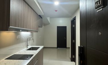 1 Bedroom Rent to Own Condo For Sale in Park McKinley West BGC