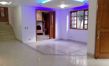 PR20460 Casa en venta en el sector en el sector San Remo