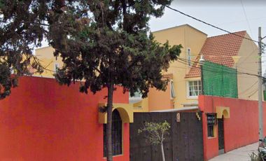 Oportunidad de Remate Bancario en Calle Mixcoatl 382, Santa Isabel Tola, Gustavo A. Madero-CDMX