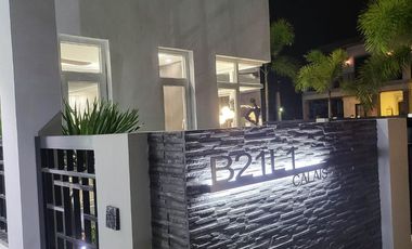 Furnished Corner Modern home in South Forbes