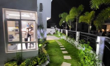 Furnished Corner Modern home in South Forbes