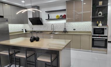 Furnished Corner Modern home in South Forbes