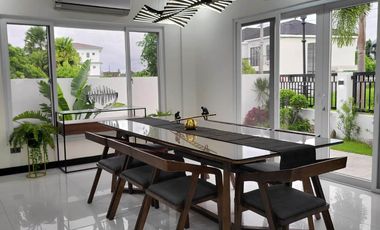 Furnished Corner Modern home in South Forbes