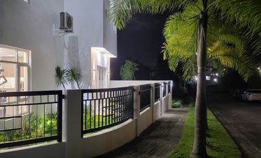 Furnished Corner Modern home in South Forbes