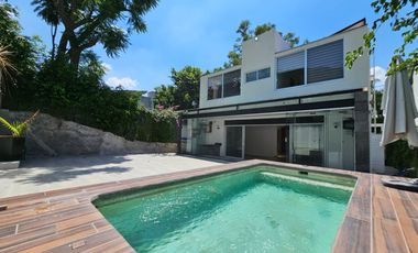 LAS CAÑADAS CASA EN VENTA CON ALBERCA EN ZONA TRANQUILA