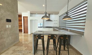 LAS CAÑADAS CASA EN VENTA CON ALBERCA EN ZONA TRANQUILA