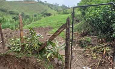 VENTA DE CASA FINCA EN GIRARDOTA ANTIOQUIA.