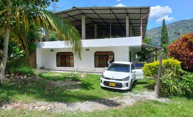 VENTA DE CASA FINCA EN GIRARDOTA ANTIOQUIA.