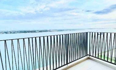Condo Unit in Mandani Bay with Seaview 2 BR plus maids room fully furnished for rent in Mandaue