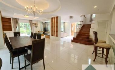 Nantawan Srinakarin Village | Elegant Detached 4 Bed 4 Bath House with Garden