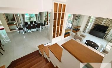 Nantawan Srinakarin Village | Elegant Detached 4 Bed 4 Bath House with Garden