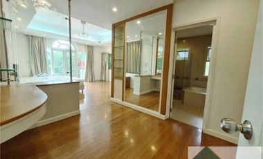 Nantawan Srinakarin Village | Elegant Detached 4 Bed 4 Bath House with Garden