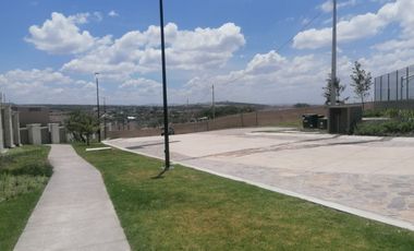 Últimas casas para escritura rápida, 3 habitaciones Fracc Villa Carriedo zona Campanario Norte Querétaro