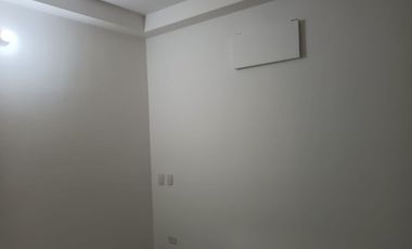CASA RENTABLE CON TRES APARTAMENTOS;TRES PROPIEDADES EN UNA.