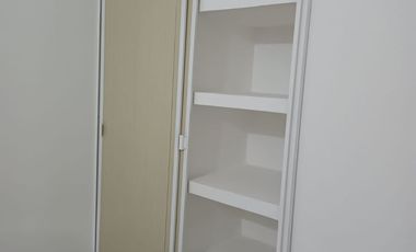 CASA RENTABLE CON TRES APARTAMENTOS;TRES PROPIEDADES EN UNA.