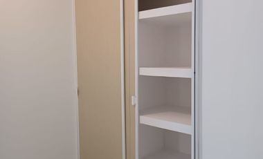 CASA RENTABLE CON TRES APARTAMENTOS;TRES PROPIEDADES EN UNA.