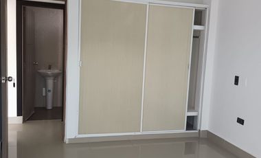 CASA RENTABLE CON TRES APARTAMENTOS;TRES PROPIEDADES EN UNA.