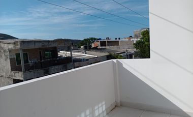 CASA RENTABLE CON TRES APARTAMENTOS;TRES PROPIEDADES EN UNA.