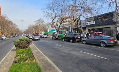 Viña, Av. Libertad, Amplia Casa Comercial, 482 M2 construidos