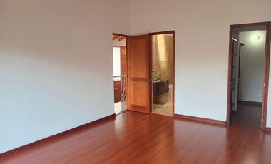 44653 Casa en arriendo en el sector La Sebastiana, Envigado