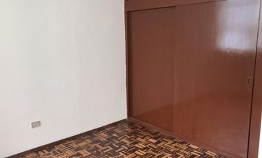 RENTO DEPARTAMENTO SEMI AMOBLADO SECTOR EL BATAN CERCA AL QUICENTRO SHOPING