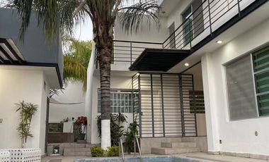 Casa amueblada con Agua Termal con vista Lago  $35,000