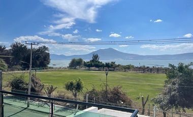 Casa amueblada con Agua Termal con vista Lago  $35,000