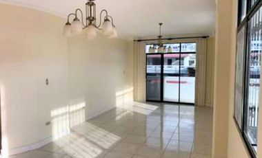 CASA RENTERA  DE  VENTA EN MANTA CERCA A UNIVERSIDAD