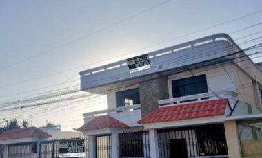 CASA RENTERA  DE  VENTA EN MANTA CERCA A UNIVERSIDAD
