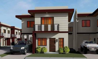 For sale 4 bedrooms Single Detached house  in Lipata Minglanilla Cebu at Alleyna Hoes