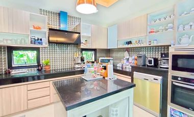 Modern house for Sale / Rent near 89 plaza, Varee international school, city center and Chiang Mai Airport.