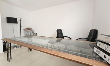 CASA EN VENTA ACONDICIONADA PARA NEGOCIO!!!