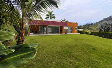 ARRIENDO CONDOMINIO  COMBIA